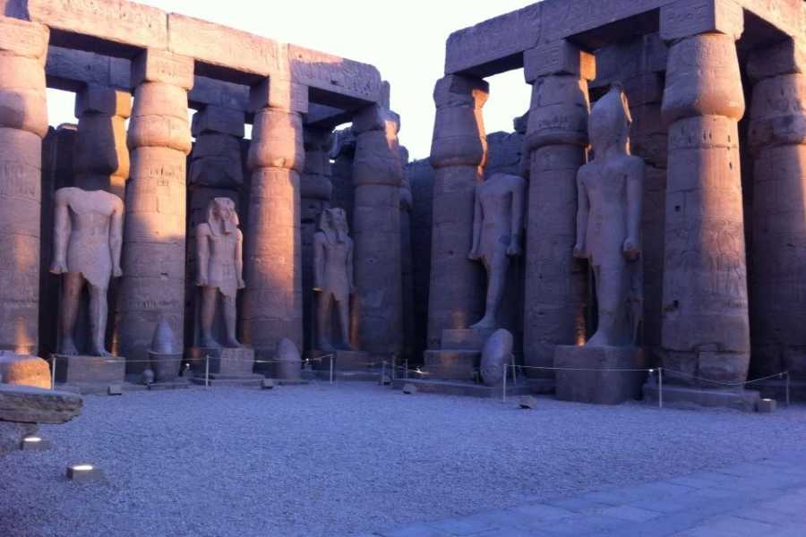 BEST LUXOR DAY TOUR VISIT EAST AND WEST NILE BANKS