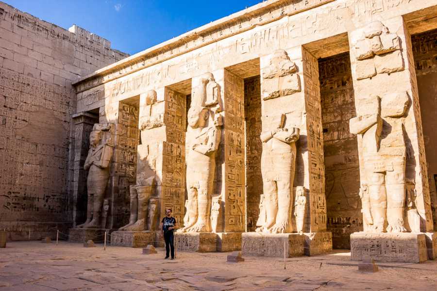 PRIVATE FULL DAY TO DISCOVER THE WEST BANK IN LUXOR