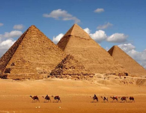 BUDGET 2 DAY TOUR TO CAIRO BY AIR FROM HURGHADA