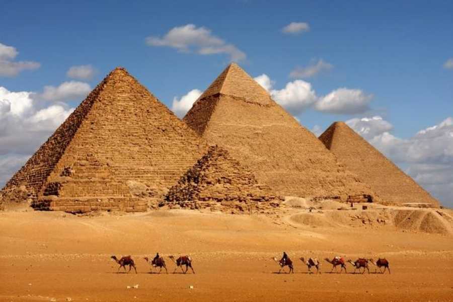 BUDGET 2 DAY TOUR TO CAIRO BY AIR FROM HURGHADA