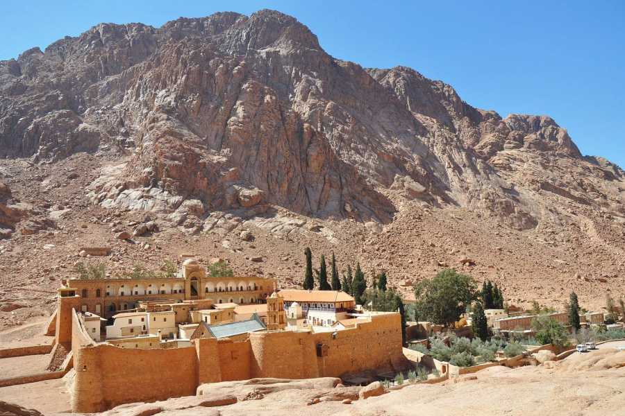 PRIVATE TOUR TO MOUNT SINAI AND ST.CATHERINE MONASTERY FROM DAHAB