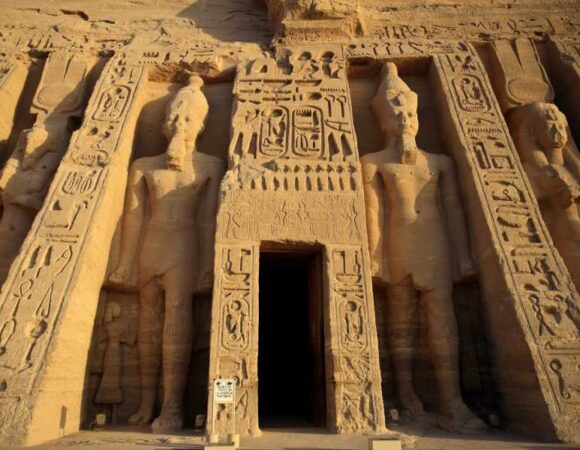 GROUP DAY TRIP TO ABU SIMBEL FROM ASWAN BY MINI BUS