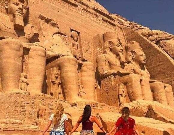 PRIVATE CAR FROM ASWAN TO ABU SIMBEL