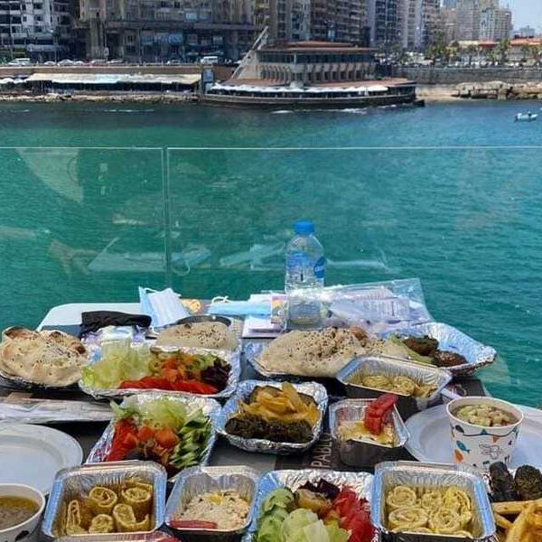 PRIVATE FOOD TOUR TO THE FAMOUS RESTAURANT IN ALEXANDRIA