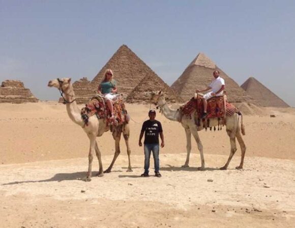 CAIRO HALF DAY TOURS TO GIZA PYRAMIDS AND SPHINX