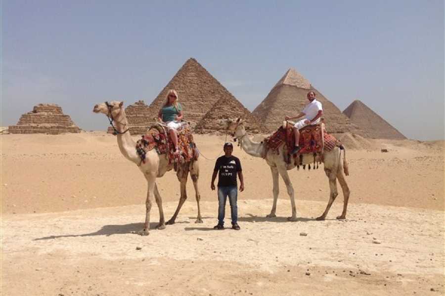 CAIRO HALF DAY TOURS TO GIZA PYRAMIDS AND SPHINX