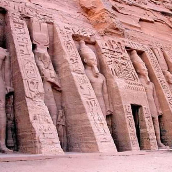 PRIVATE CAR AND TOUR GUIDE TO ABU SIMBEL TEMPLE FROM ASWAN