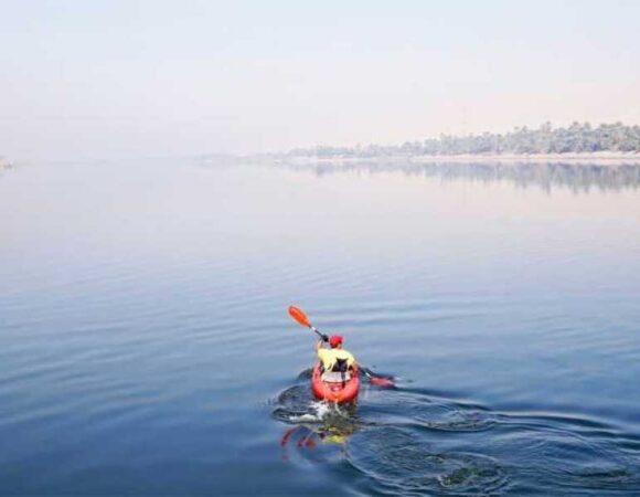 KAYAK ON THE ALEXANDRIA BAHARY BEACH