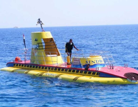 BUDGET TOURS SUBMARINE IN HURGHADA